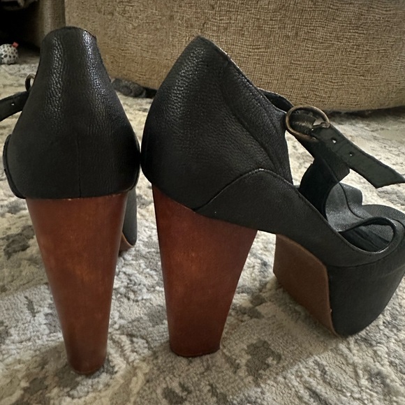 Jeffrey Campbell Foxy T Strap platform heels - Picture 5 of 5